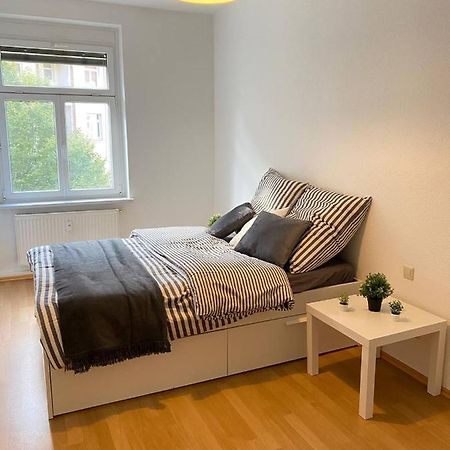Schones Zimmer Naher Bahnhof Neustadt Dresden Zentral Wlan Екстериор снимка